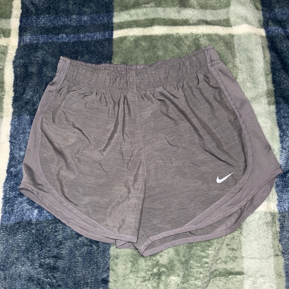 Nike Women’s Athletic Shorts — Mauve